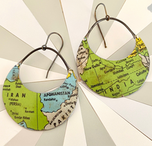Load image into Gallery viewer, Vintage Globe India Crescent Circles Tin Earrings