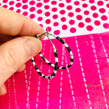 Load image into Gallery viewer, Spiraled Black & White Small Tin Hoop Earrings