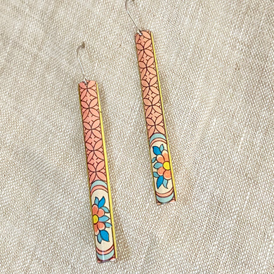 Dusty Pink Narrow Edge Earrings