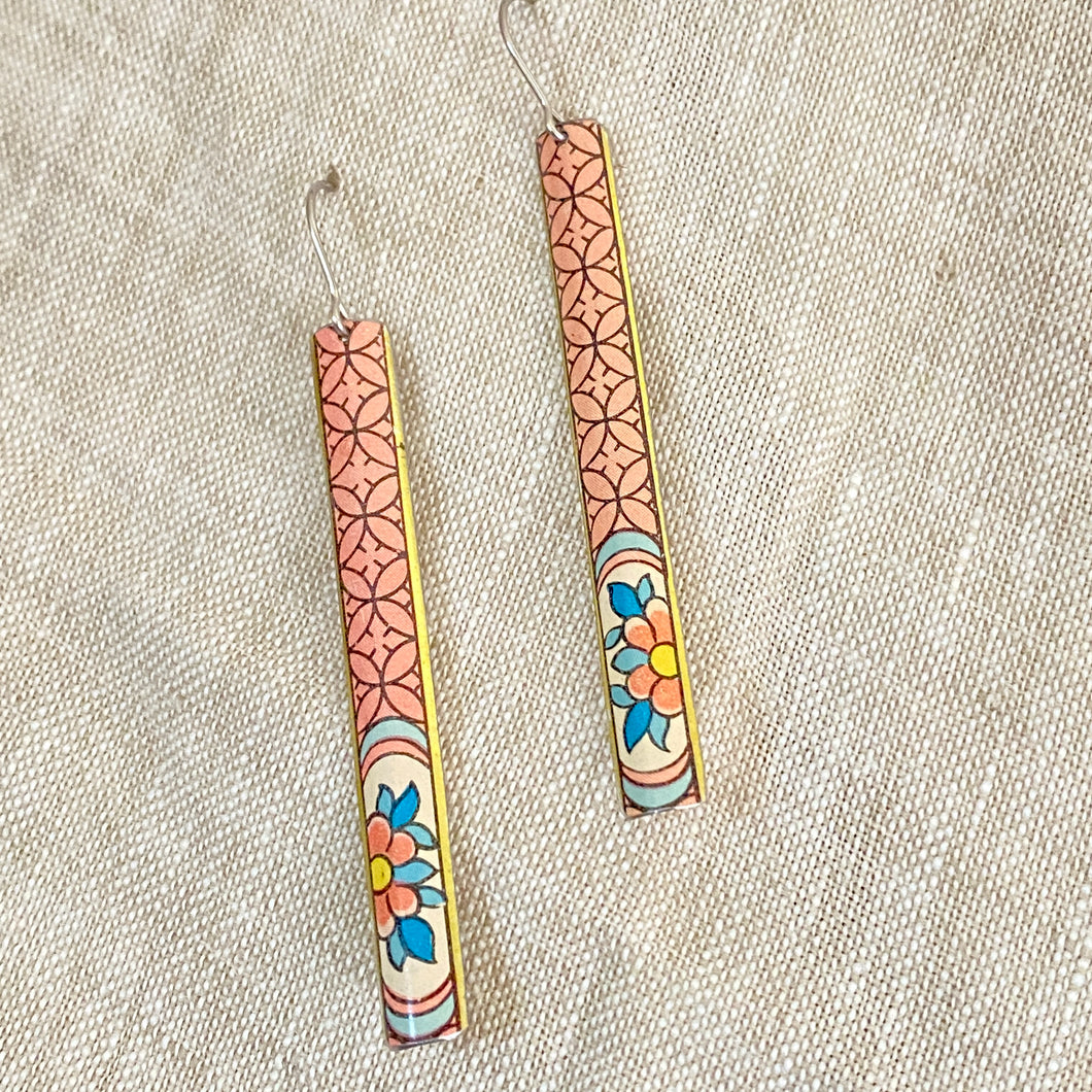 Dusty Pink Narrow Edge Earrings