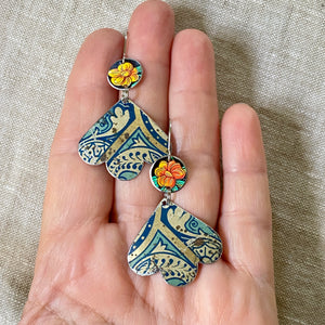 Vintage Pattern Trefoil Earrings