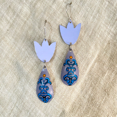 Lavender Tulip Earrings