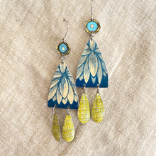 Load image into Gallery viewer, Delft Flowers Chandelier Earrings