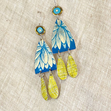 Load image into Gallery viewer, Delft Flowers Chandelier Earrings