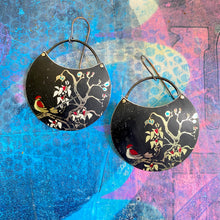 Load image into Gallery viewer, Red Winged Birds Circle Tin Earrings