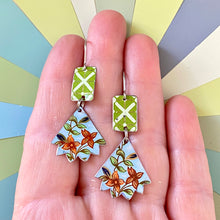 Load image into Gallery viewer, Green X’d Pinked Edge Earrings
