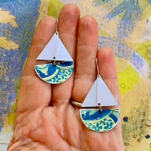 Load image into Gallery viewer, Vintage Blueberry Sailboat Earrings