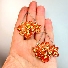 Load image into Gallery viewer, Big Red Flowers Tin Earrings