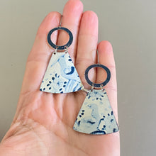 Load image into Gallery viewer, Delft Blue Birds Tin Fan Earrings