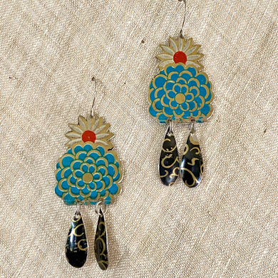 Vintage Stylized Flowers Chandelier Earrings