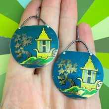 Load image into Gallery viewer, Golden Pagoda Circle Earrings