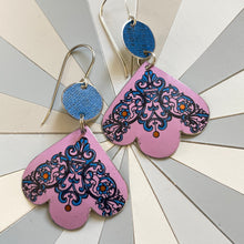 Load image into Gallery viewer, Filigree Corner Trefoil Earrings