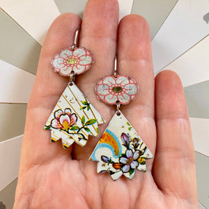 Pale Red Flowers and Flowery Pinked Edge Earrings