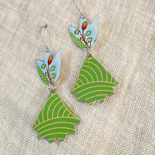 Load image into Gallery viewer, Pinked Edge Greens Earrings