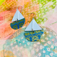 Load image into Gallery viewer, Turquoise &amp; Gold Sailboat Tin Earrings