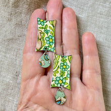 Load image into Gallery viewer, Flowery Mod Rectangle Earrings