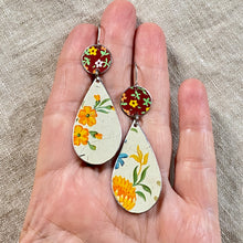 Load image into Gallery viewer, Calico &amp; Sunny Flower Earrings