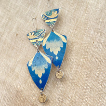 Load image into Gallery viewer, Mixed Vintage Delft Earrings