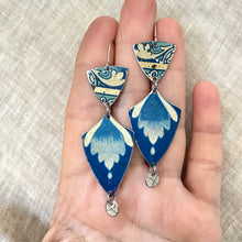 Load image into Gallery viewer, Mixed Vintage Delft Earrings