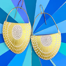 Load image into Gallery viewer, Golden Sunflowers Earrings