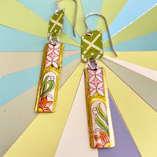 Load image into Gallery viewer, Narrow Green X’d Edge Earrings