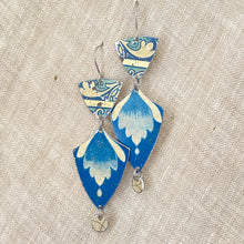 Load image into Gallery viewer, Mixed Vintage Delft Earrings