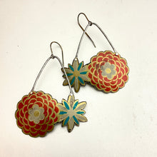 Load image into Gallery viewer, Vintage Stylized Flowers Tin Earrings