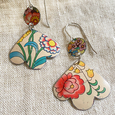 Stylized Flowers Trefoil Earrings