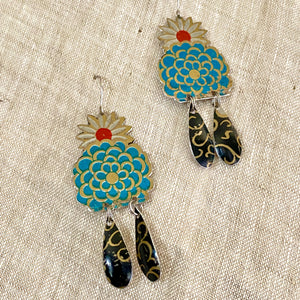 Vintage Stylized Flowers Chandelier Earrings