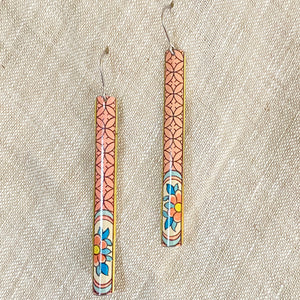 Dusty Pink Narrow Edge Earrings