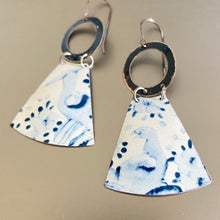 Load image into Gallery viewer, Delft Blue Birds Tin Fan Earrings