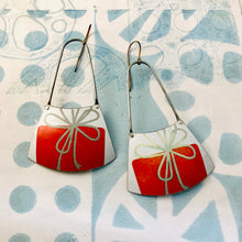Load image into Gallery viewer, Red Present Zero Waste Tin Earrings