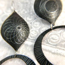 Load image into Gallery viewer, Retro Spirograph Ogee Zero Waste Tin Earrings