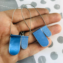 Load image into Gallery viewer, Flax Flower Blue Arch Dangle Tin Earrings