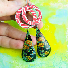 Load image into Gallery viewer, Flowered Long Teardrop Red Ring Tin Earrings
