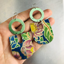 Load image into Gallery viewer, Big Pink Flowers Chunky Horseshoes Zero Waste Tin Earrings