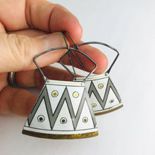 Load image into Gallery viewer, Zig Zag Gray &amp; White Zero Waste Tin Earrings