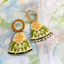 Load image into Gallery viewer, Vintage Sugar Tin Small Fans Tin Earrings