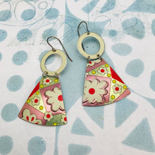 Load image into Gallery viewer, Santa Fe Small Fans Cream Tin Earrings