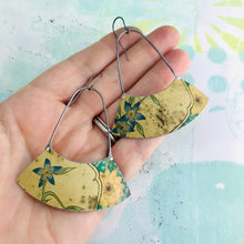 Load image into Gallery viewer, Weathered Bluets Wide Arc Zero Waste Earrings